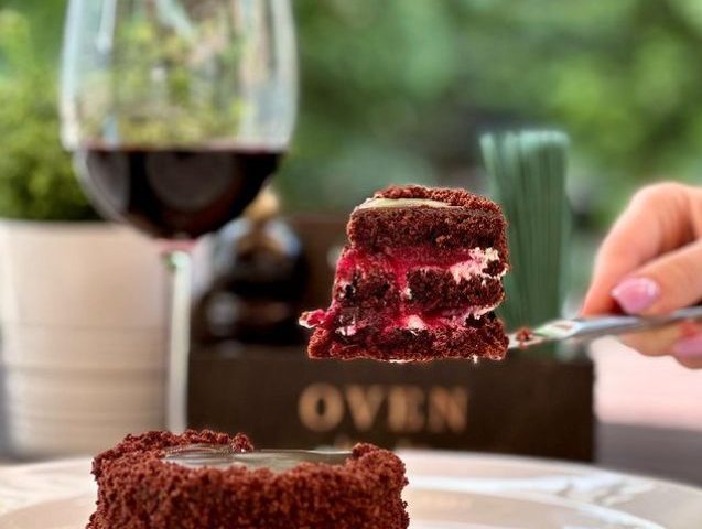 Ресторан Oven Cafe Bar | Тарасівська вул., 7