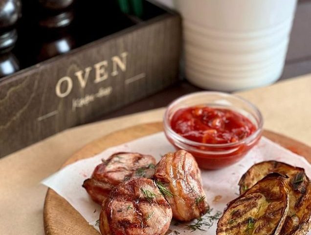 Ресторан Oven Cafe Bar | Тарасівська вул., 7