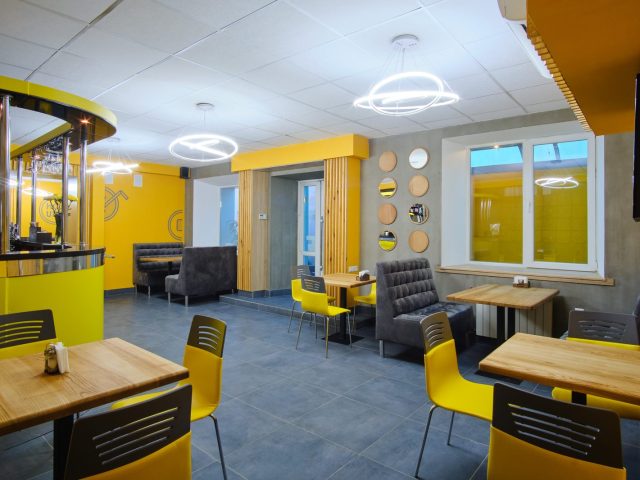 Restaurant Pizza House | Borshchahivska St, 152