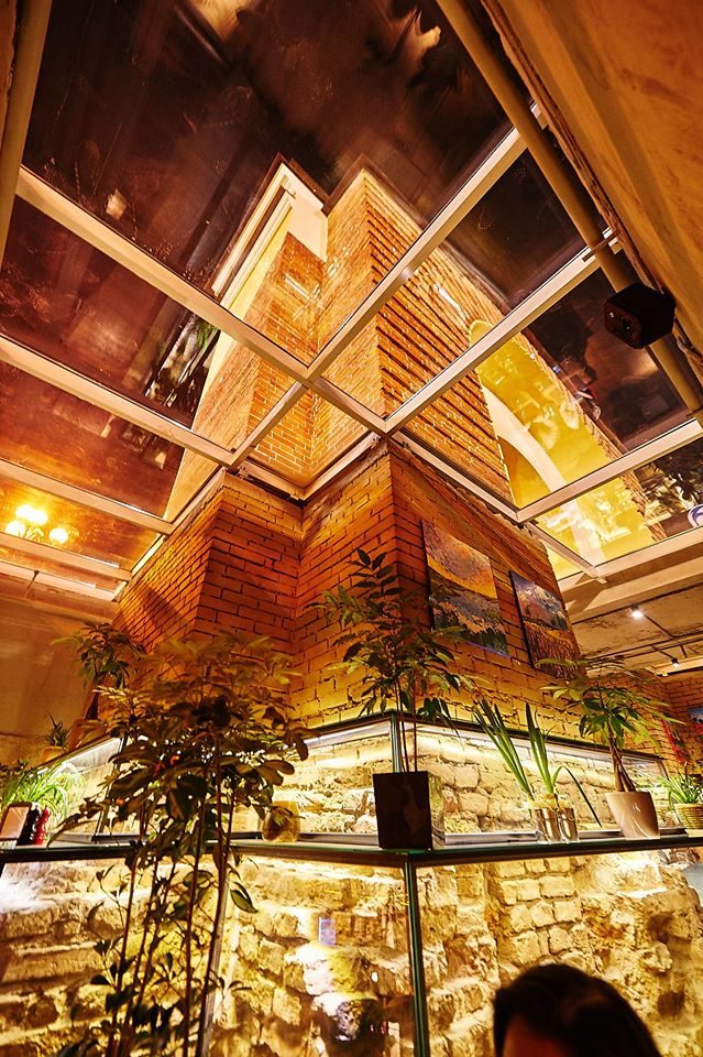 Restaurant Ostannia Barykada | Maidan Nezalezhnosti, 1