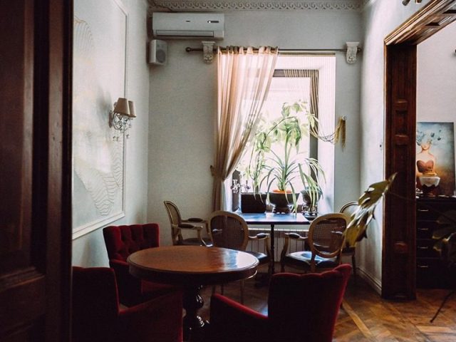 Ресторан Schwarz.lodge | Троицкая ул.