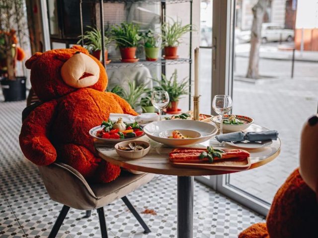 Ресторан Teddy | вул. Мирослава Скорика, 20