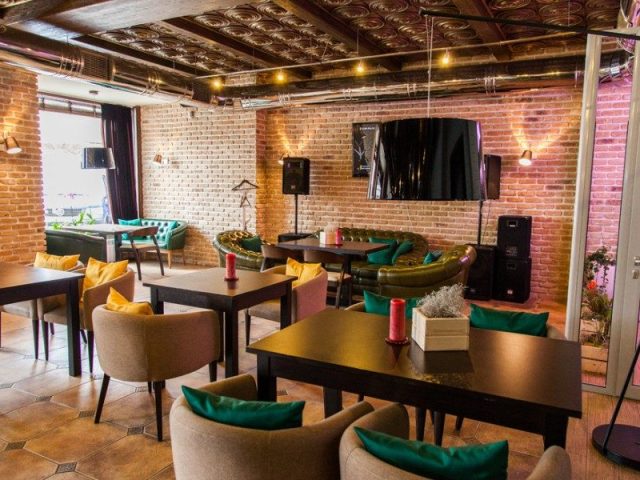 Restaurant Teplytsia | Starovokzalna St, 13-A