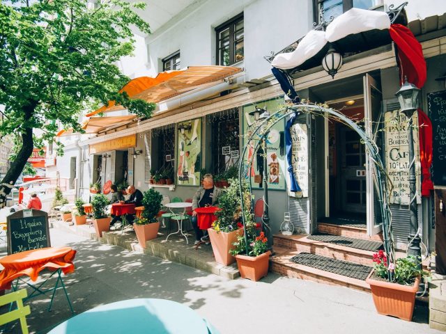 Restaurant Très Français | Kostelna St, 3