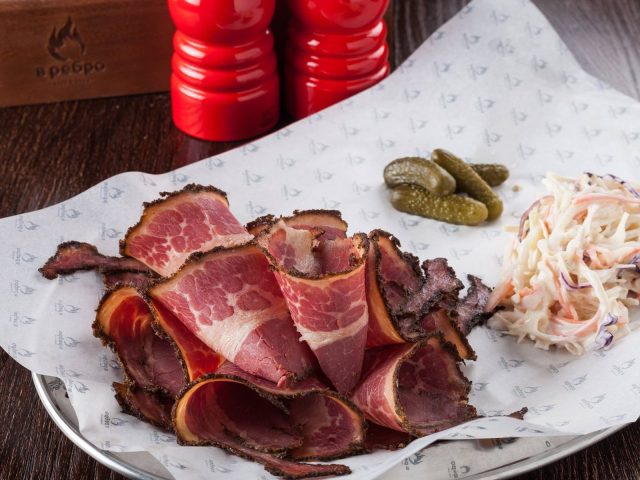 Restaurant V REBRO | Volodymyr Ivasiuk Ave, 24-A