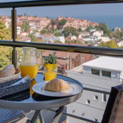 Ресторан Villa Pinia | Довга вул.