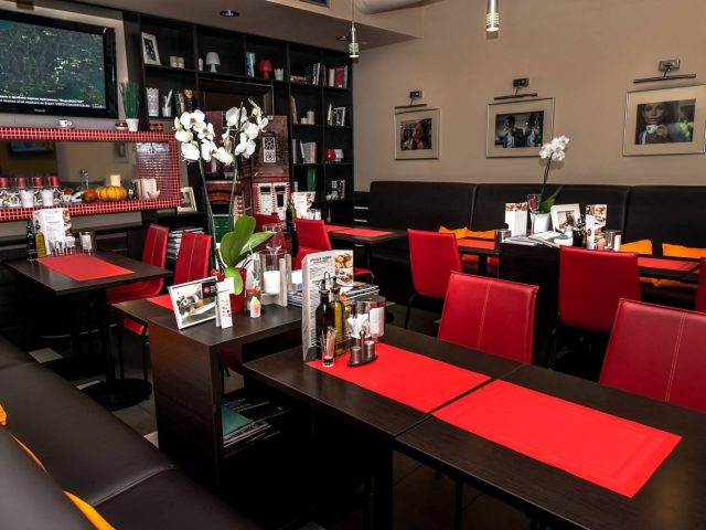 Ресторан We.Restaurant | просп. Владимира Ивасюка, 6