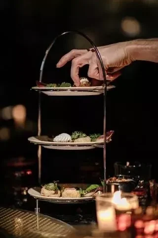Бар Saint Bar | вул. Богдана Хмельницького, 23