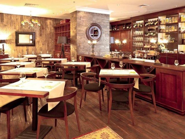 Restaurant Va Bene bistro | Bohdana Khmelnytskoho St
