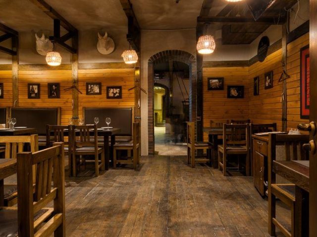 Ресторан Vano Ivano Patio | Райдужна вул., 8-А