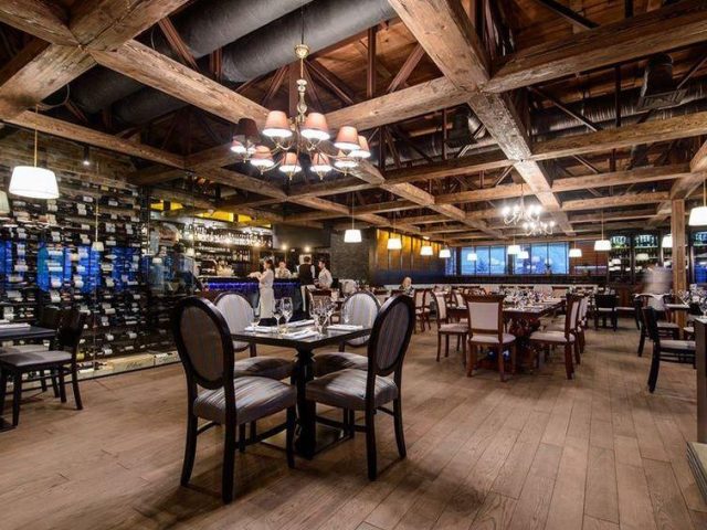 Restaurant Vino e Cucina | Sichovykh Striltsiv St, 82