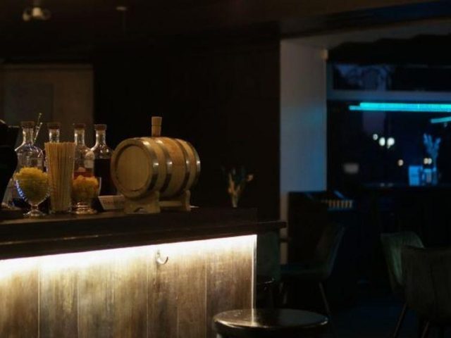 Бар Why Cocktail Bar | просп. Володимира Івасюка, 24