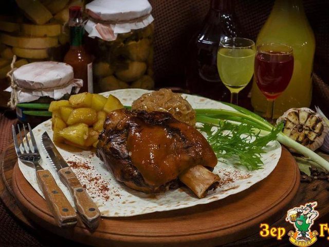 Pub Zer Hut | Kyiv