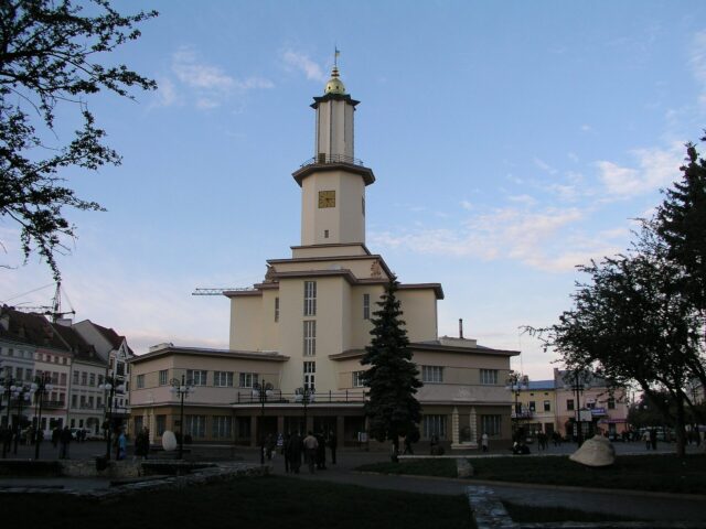Горсовет Ратуша, Галицька улица, 4-А, Ивано-Франковск