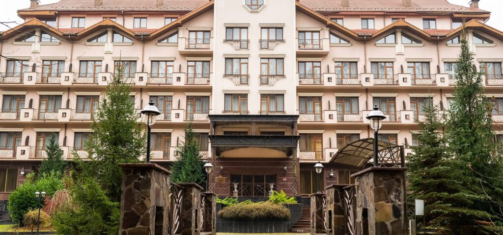 Отель но рекреаційно-лікувальний комплекс Свалява-Solva, Поляна
