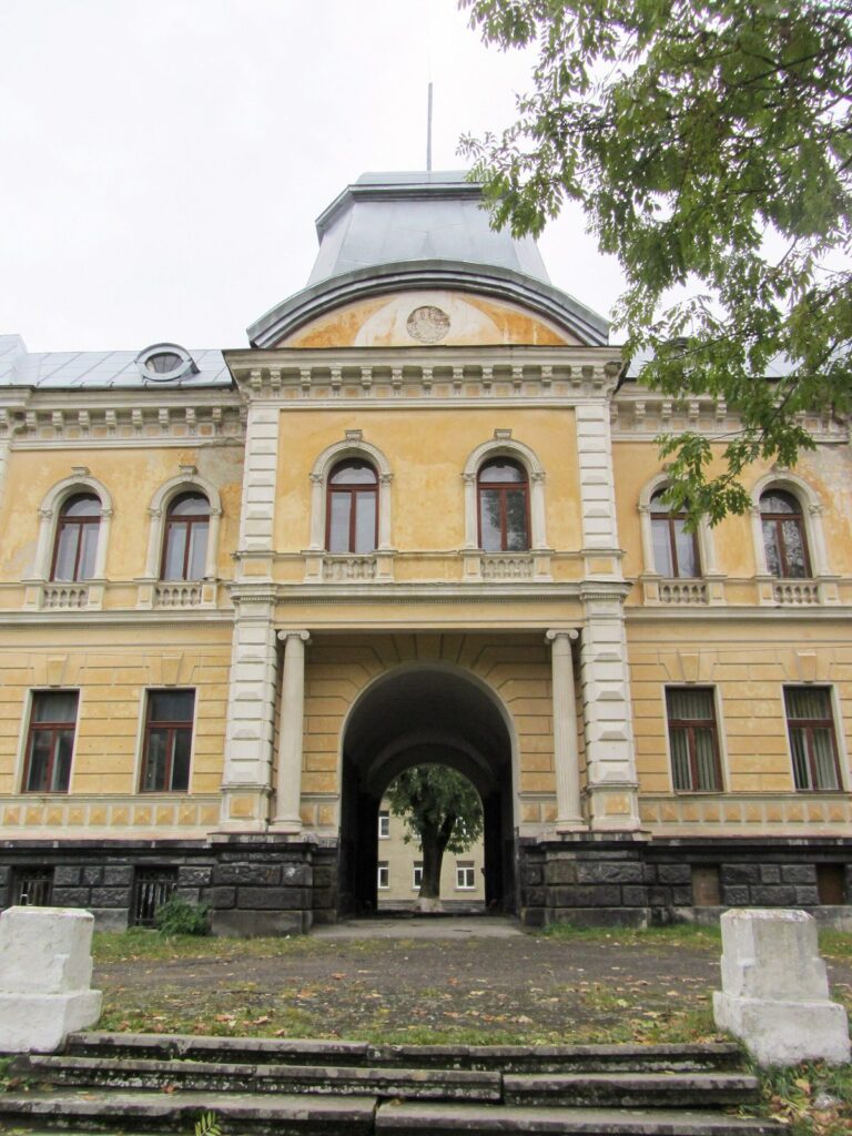 Дворец Кінскі