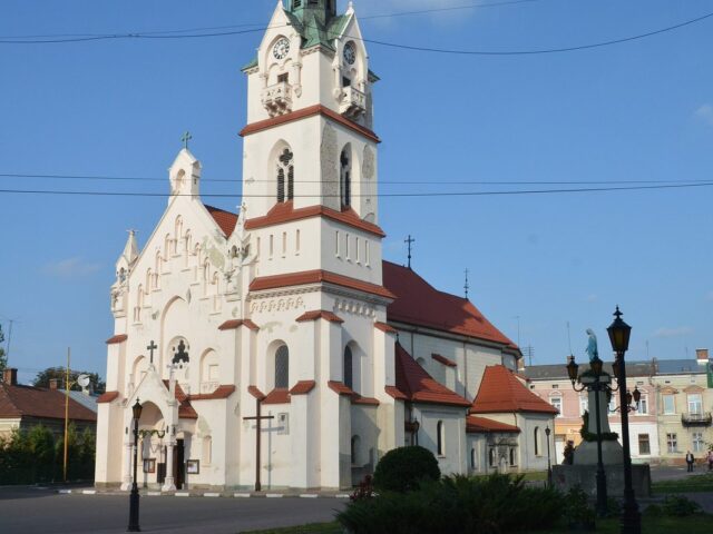 Church Rizdva Presviatoi Bohorodytsi, Stryi