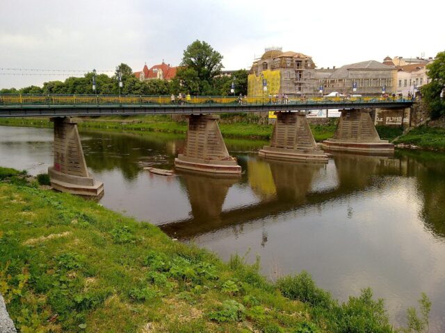 Кам’яний Пішохідний міст Ужгорода