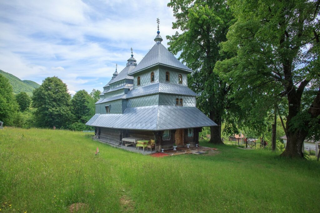 Церковь Св. Арх. Михаїла, Вышка