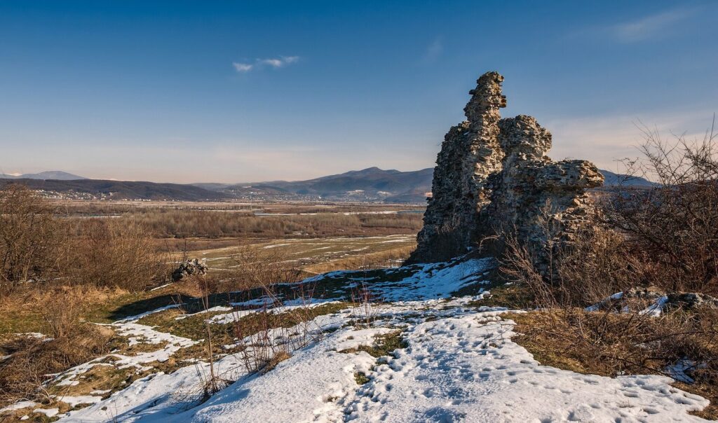 Королівський замок Нялаб, смт. Королево