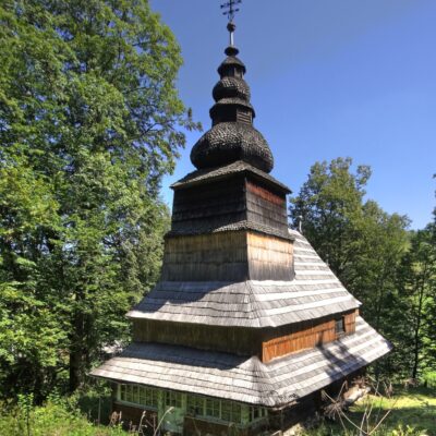 Введенська церква та дзвіниця, Воловець