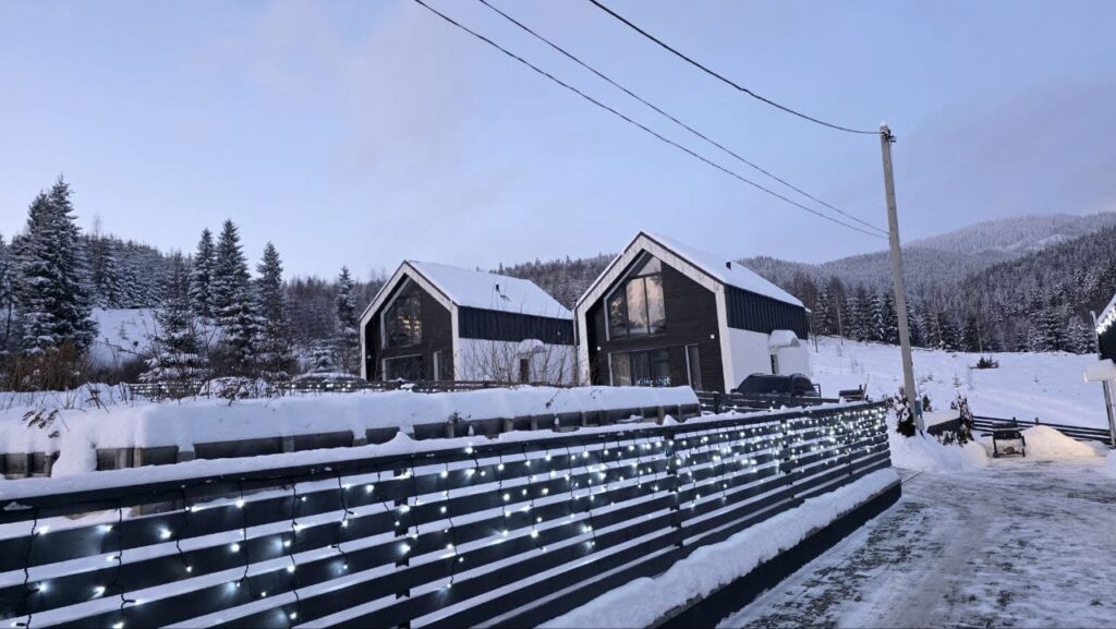 Комплекс котеджів «CoCo CHALET», Поляниця (Буковель)