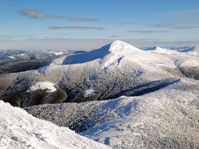 Mount Petros Chornohirskyi