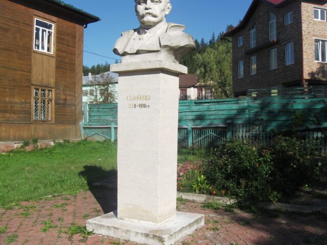 Успенська церква, Верховина