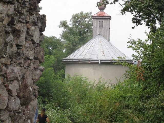 Королівський замок Нялаб, смт. Королево