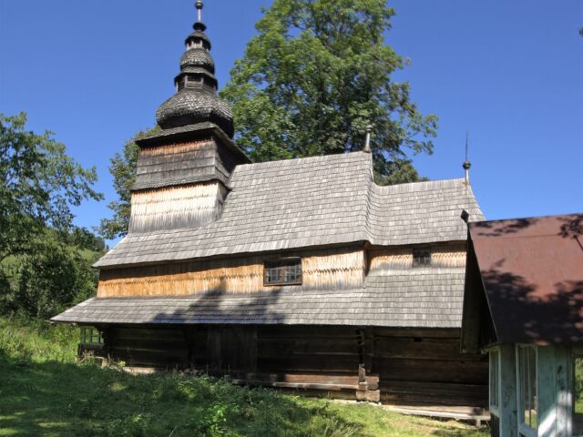 Vvedenska tserkva ta dzvinytsia, Volovets
