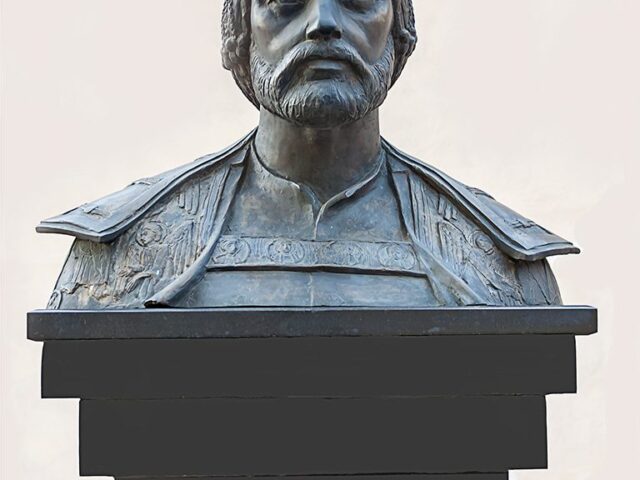 Казино Берег (Золотий павич), Берегово