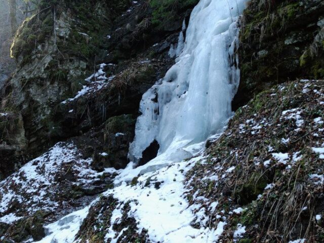 Манявський водоспад