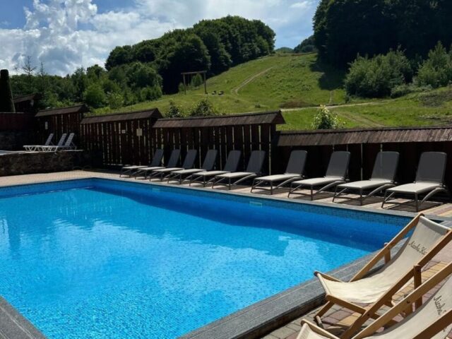 Hotel «Lisova Kazka» s.Veliatyno — photo 2