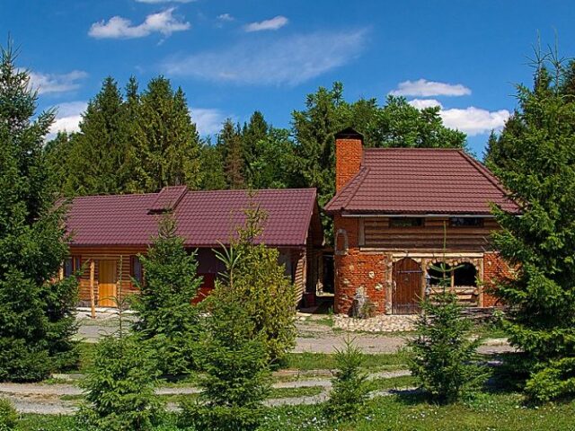 Guest house “Kniazhyi Hrad”, Kniazhdvir