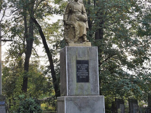 Nadvirnianska Ratusha — photo 3