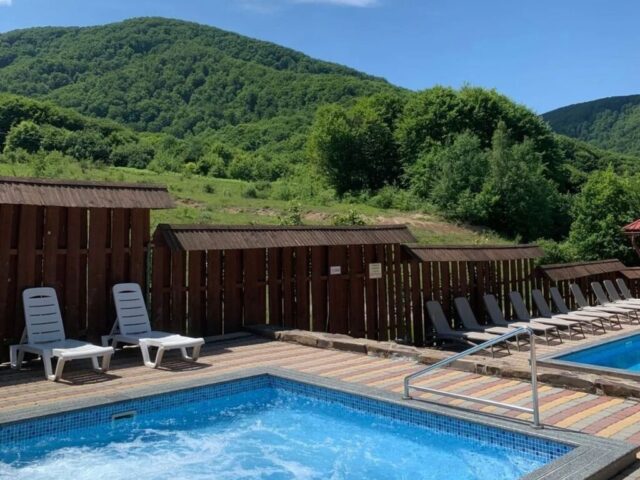 Hotel «Lisova Kazka» s.Veliatyno — photo 3