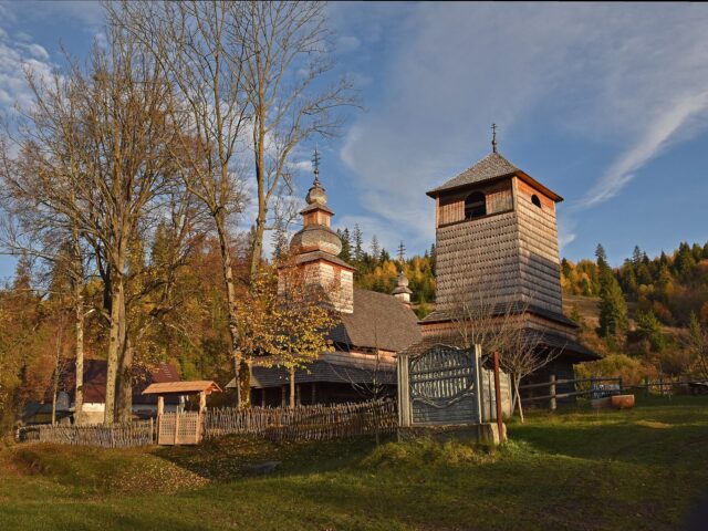 Church Sv. Dukha ta dzvinytsia, Volovets