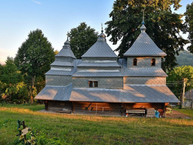 Церква Св. Арх. Михаїла, Вишка
